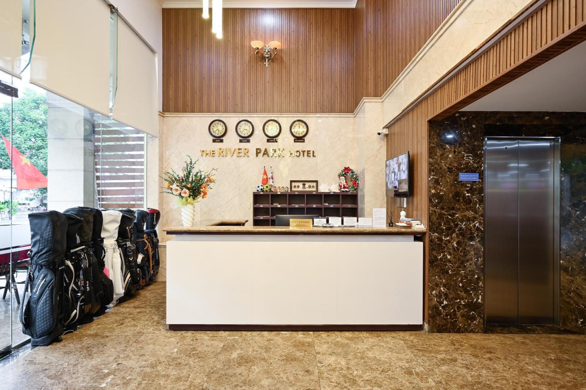 The River Park Hotel Ho Chi Minh City Exterior photo
