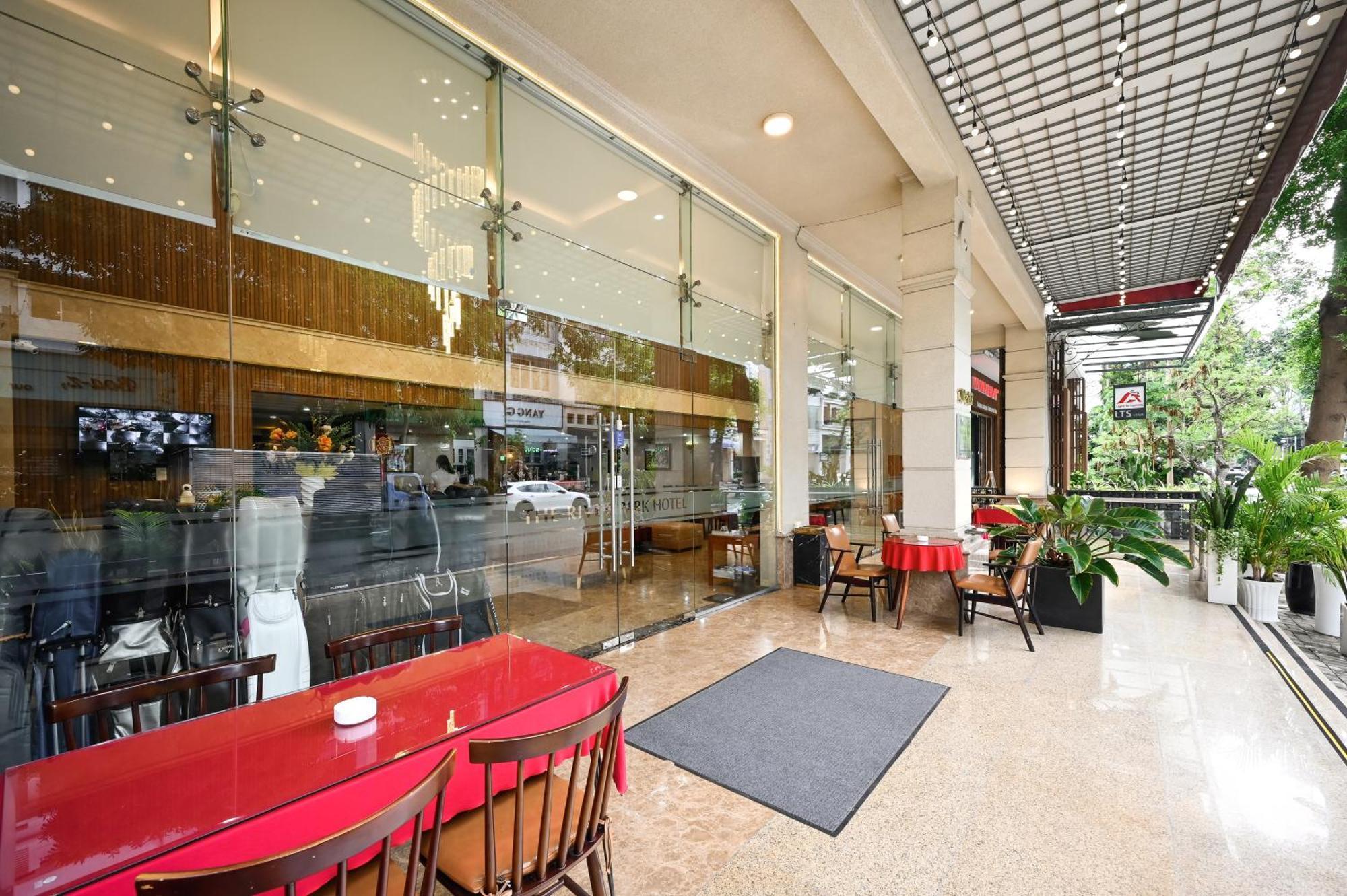 The River Park Hotel Ho Chi Minh City Exterior photo