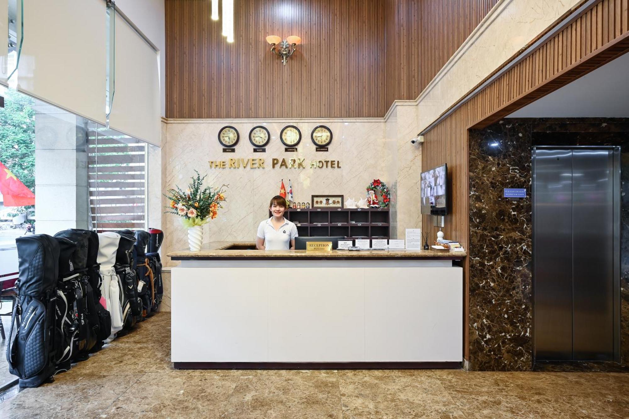 The River Park Hotel Ho Chi Minh City Exterior photo