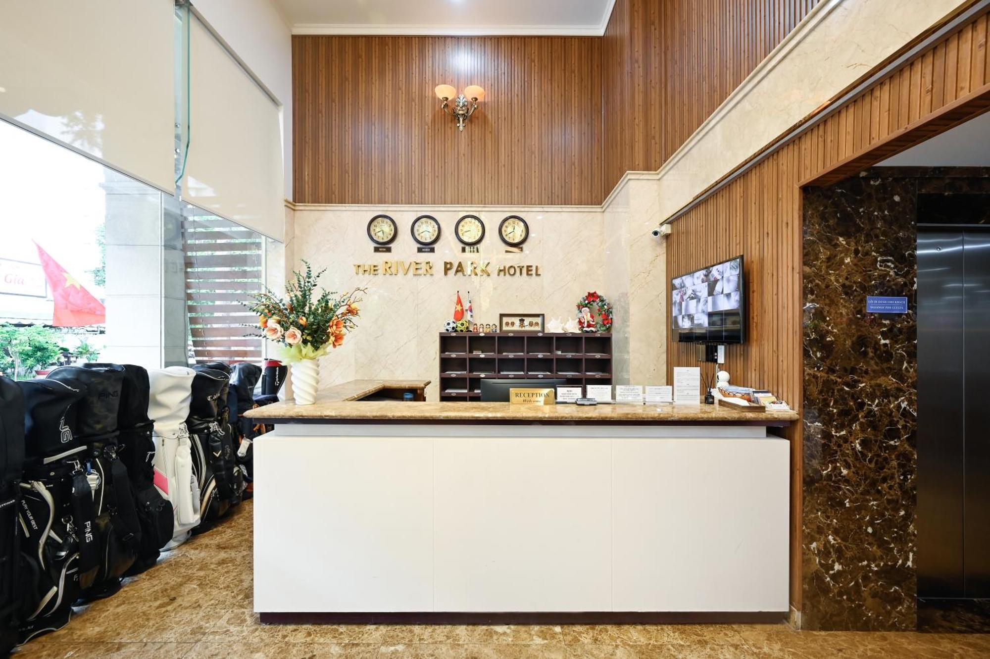 The River Park Hotel Ho Chi Minh City Exterior photo
