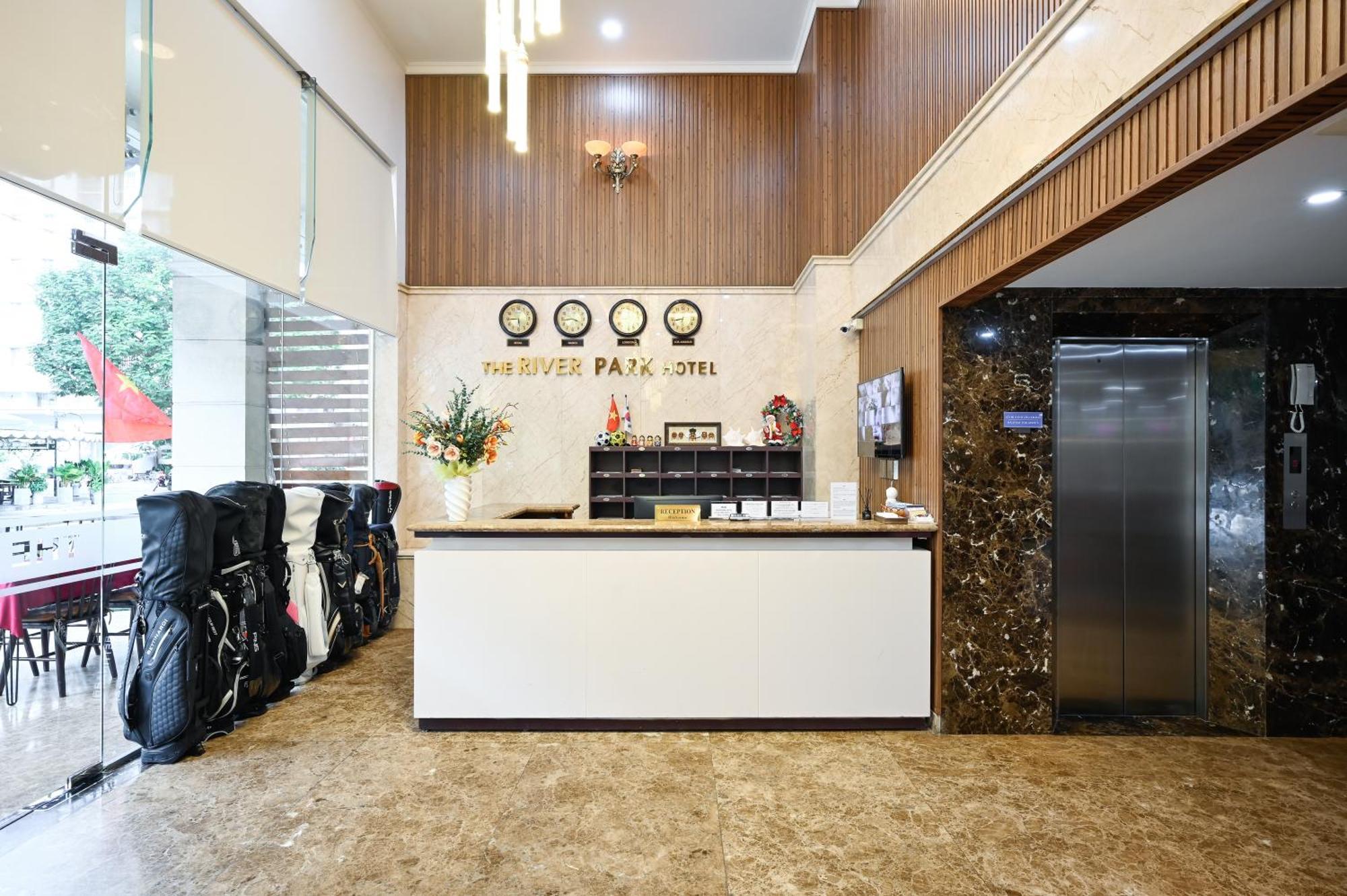The River Park Hotel Ho Chi Minh City Exterior photo